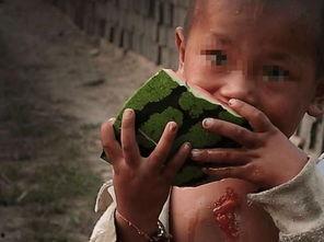 吃瓜的小阿姨,揭秘吃瓜小阿姨的趣味生活